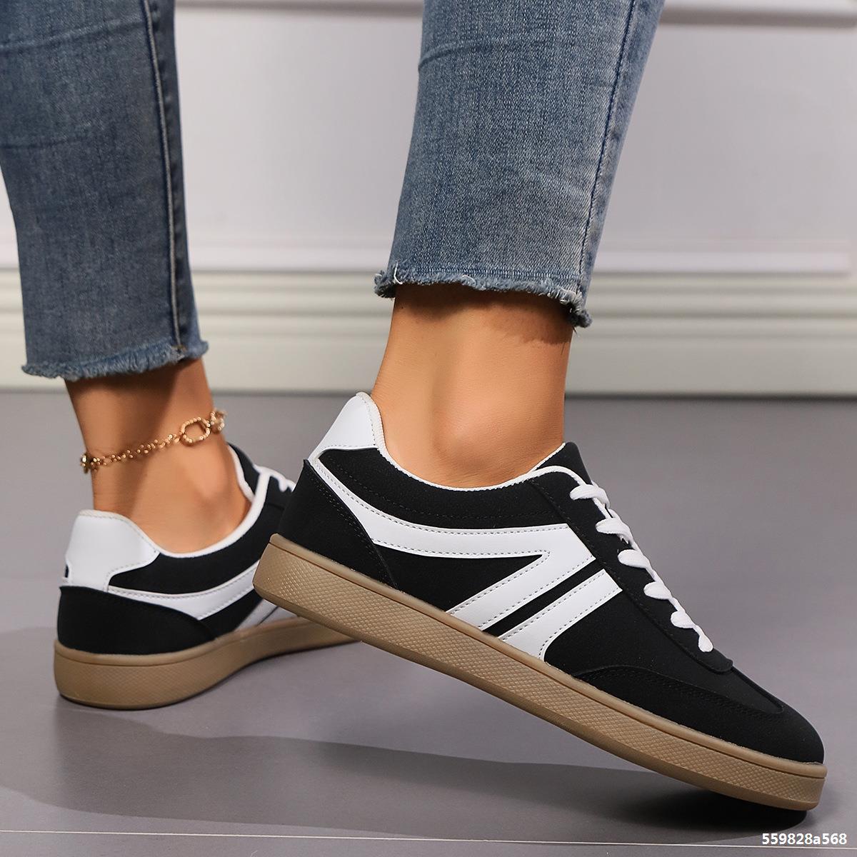 Sznurowane Płaskie Buty z Okrągłym Noskiem i Cholewką z PU | Idealne na Każdą Porę Roku
