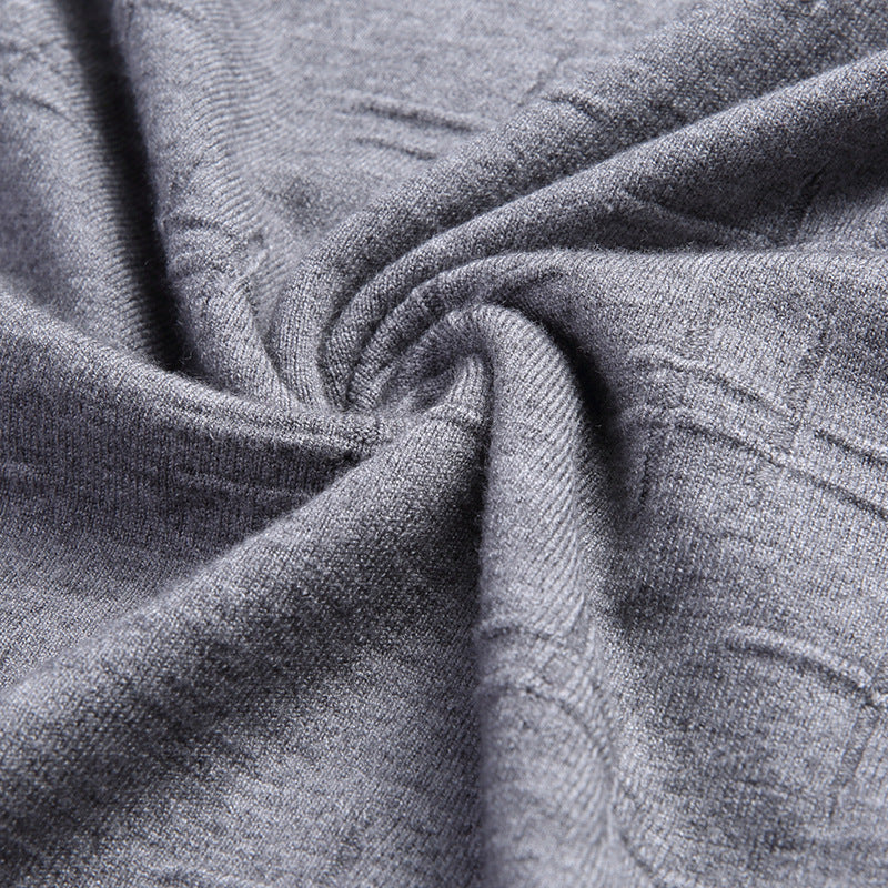 Sweter z dekoltem w serek o slim fit i długim rękawie dla mężczyzn, idealny na wiosnę i jesień