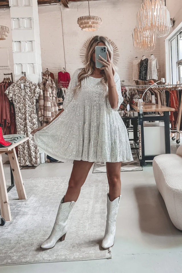Warstwowa Sukienka Mini Babydoll z Cekinami | Idealna na Letnie Przyjęcia