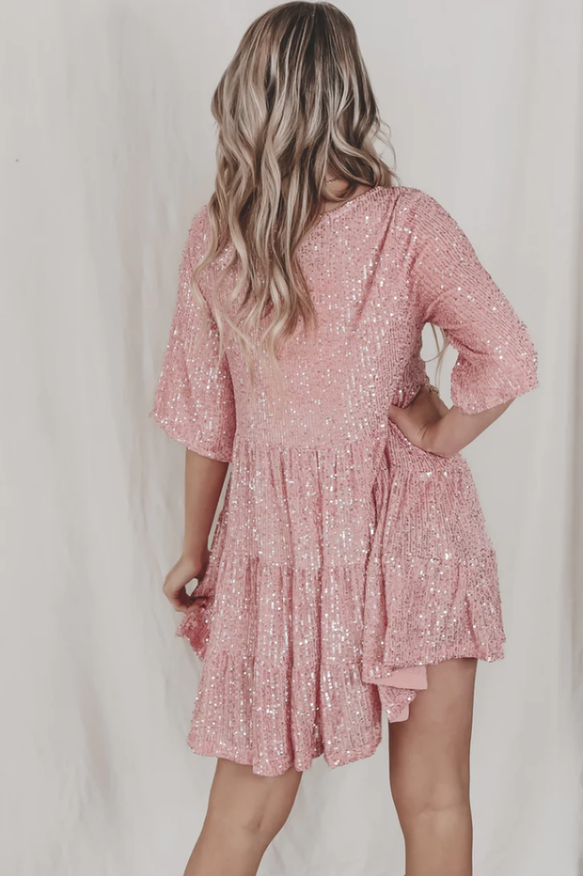 Warstwowa Sukienka Mini Babydoll z Cekinami | Idealna na Letnie Przyjęcia
