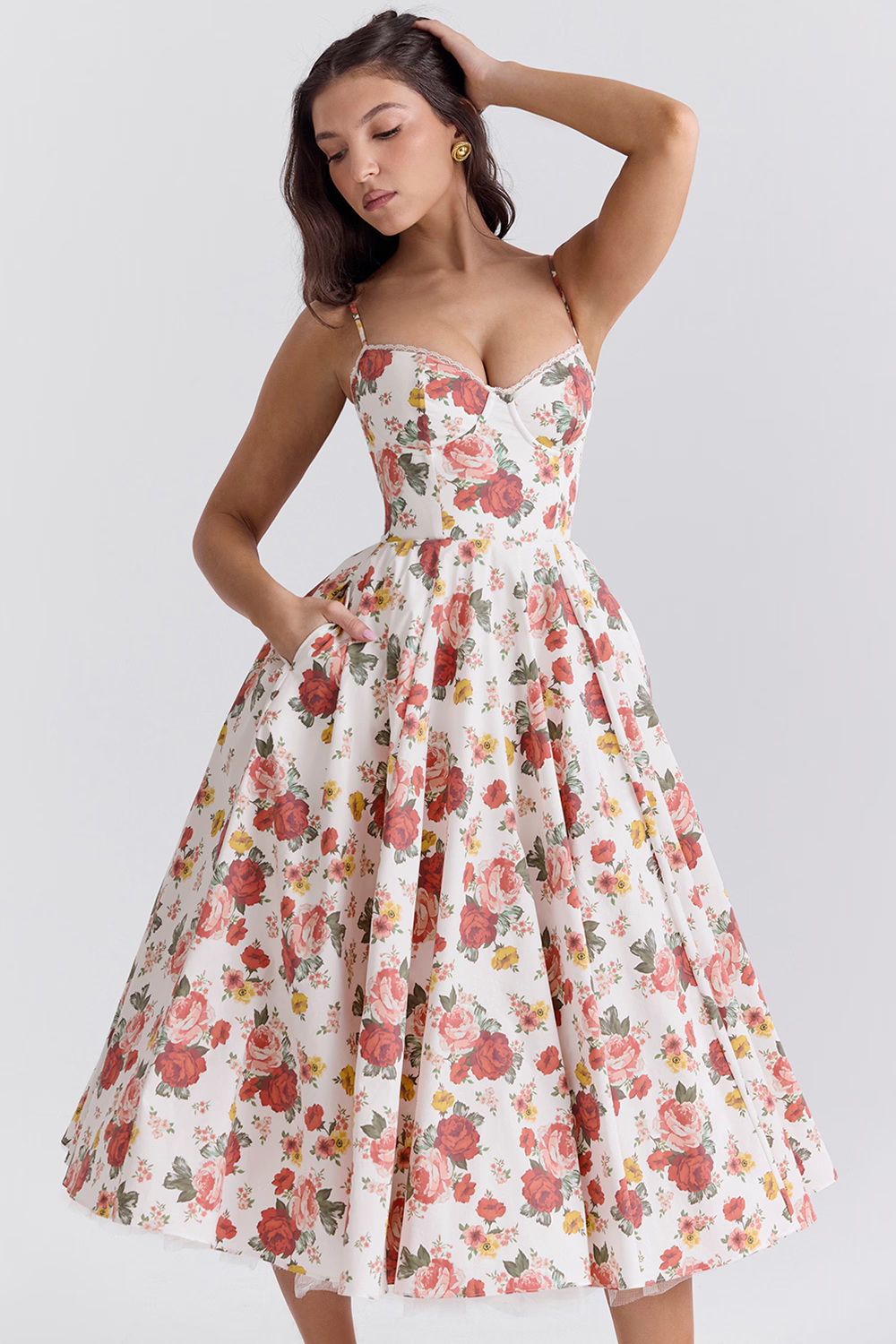 Elegancka Sukienka Midi dla Nieskazitelnego Letniego Stylu