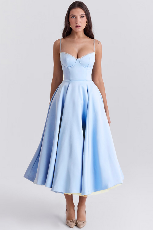 Elegancka Sukienka Midi dla Nieskazitelnego Letniego Stylu