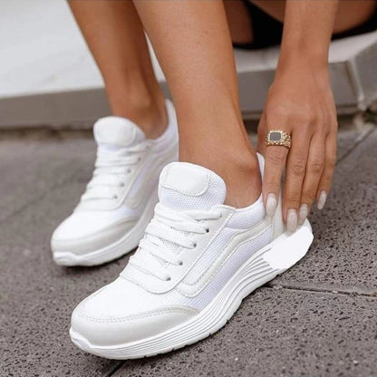 Sznurowane Niskie Buty Sportowe z Siatkową Podszewką i Gumową Podeszwą | Idealne na Każdą Porę Roku