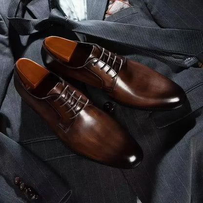 Męskie Buty Wizytowe o Smukłym Kroju z Detalami Vintage