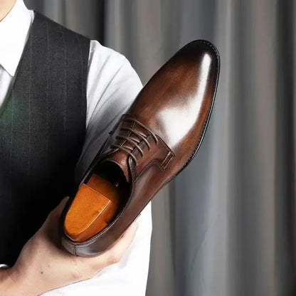 Męskie Buty Wizytowe o Smukłym Kroju z Detalami Vintage