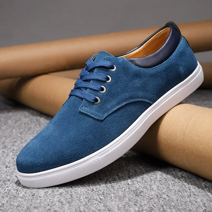 Klasyczne Skórzane Sneakersy Zamszowe Wsuwane z Wkładką z Owczej Skóry i Antypoślizgową Podeszwą